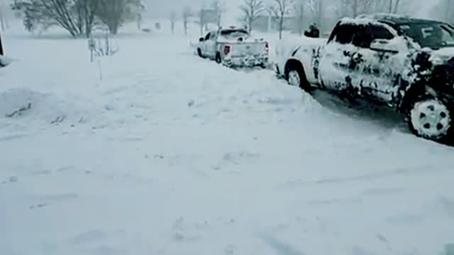 New York, Buffalo walloped with likely ‘historic’ snowstorm expected to persist through the weekend