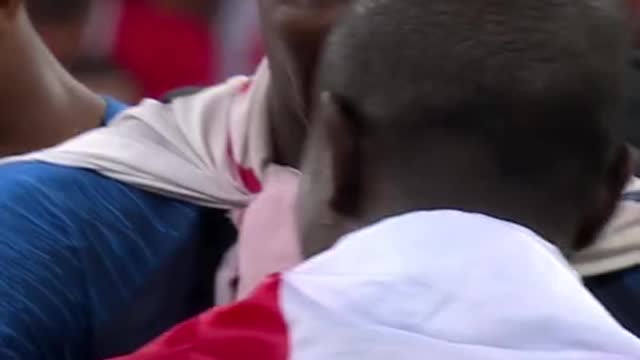 The connection between these two 🤝🇫🇷