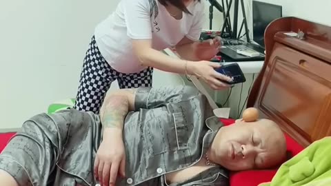Hilarious Videos That it includes the best and most entertaining moments.
