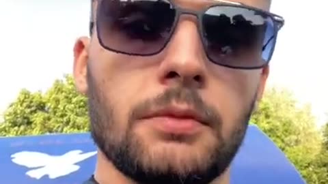 Mos vall e kan fajin ata qe i kan rritur? Mbani pergjegjsit tuaja!