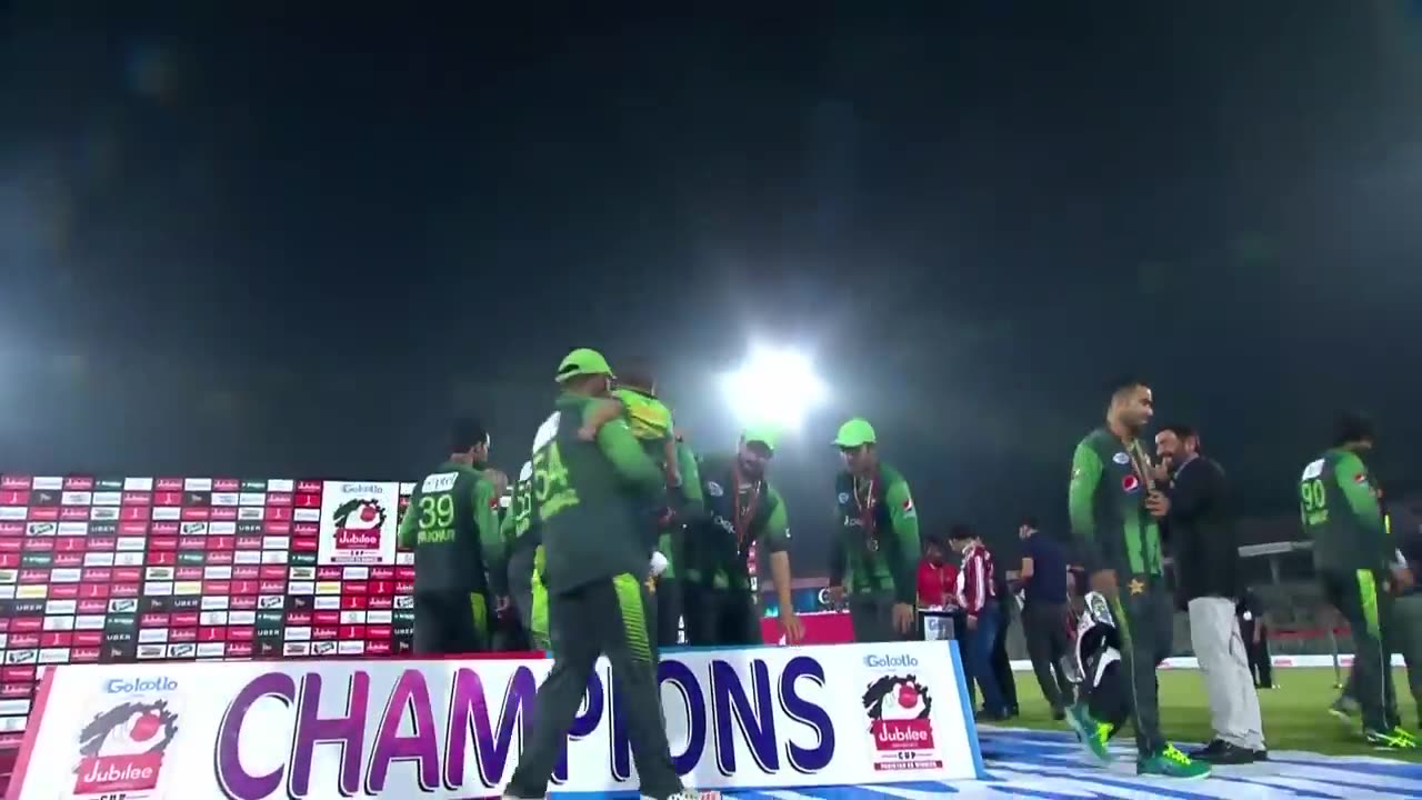 Heavy Combat | Pakistan vs West Indies | 3rd T20I Highlights | MA2E