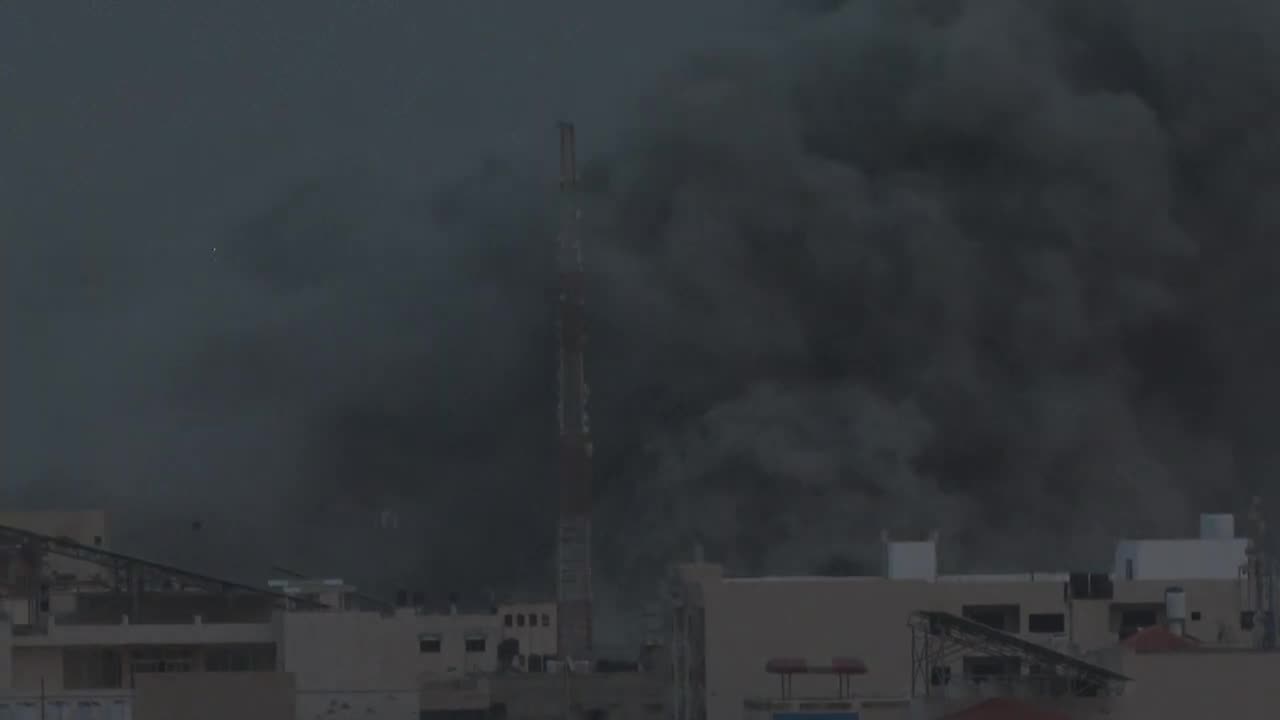 Bombing of a residential tower in the central Gaza Strip, Israel because