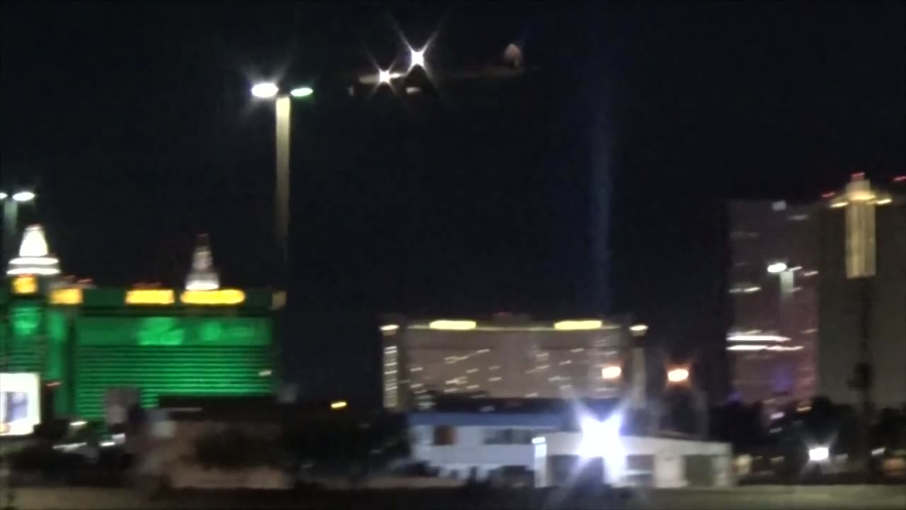 Airliner Landing In Las Vegas