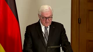 'Stop the craziness of this war' -German president