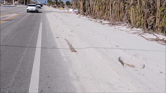 Fort Myers Beach, FL, Beach Bicycling Exploring 2022-12-11 part 2 of 2