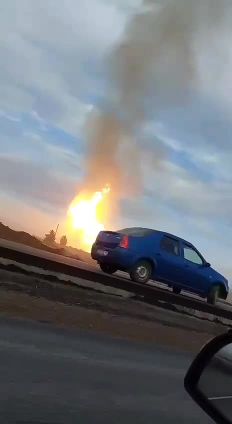 Pipeline in Saratov on fire