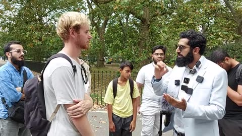 - P2 Engineer Atheist Asks for Islam Proof Smile2Jannah And Visitor Speakers Corner