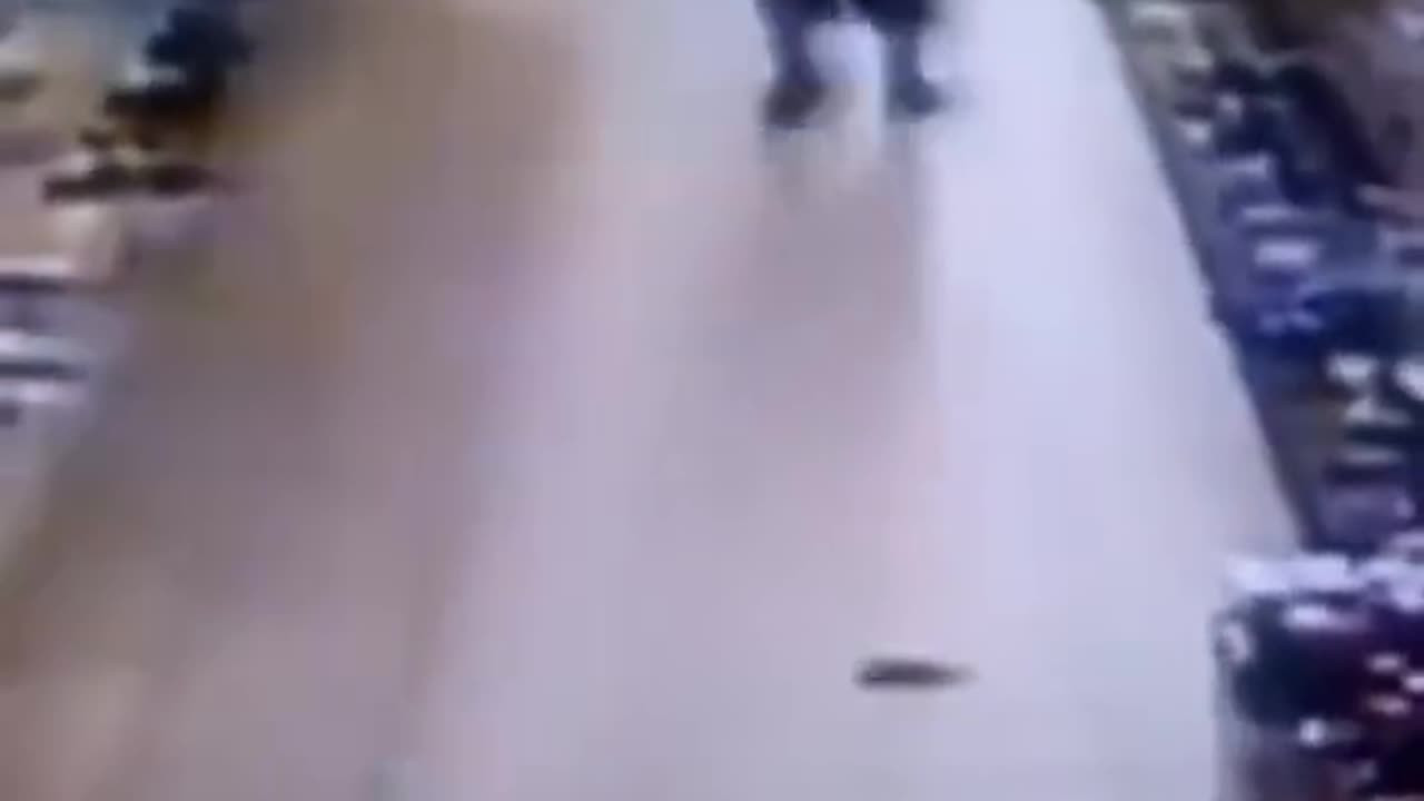 Kid Casually Leaves Dump On Grocery Store Floor