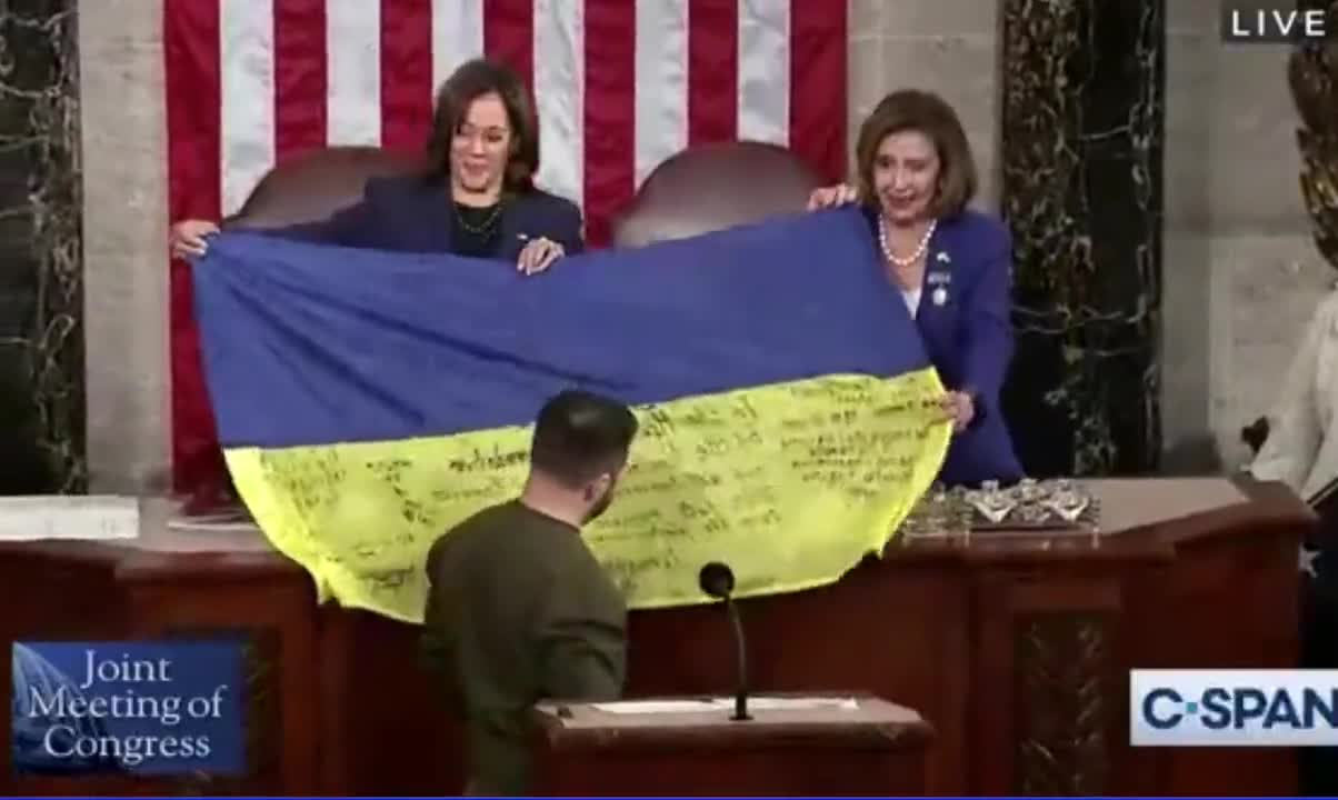 SHOCKING: Zelensky Kisses Pelosi Following His Address To Congress