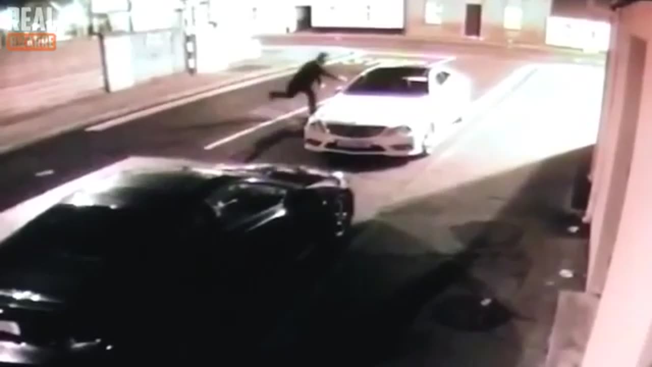 10 unbelievable weird things Caught on Scooty camera