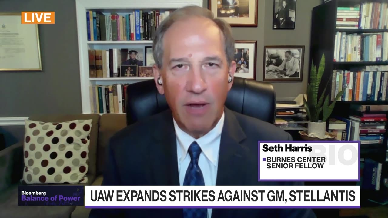 UAW expands strikes, Biden backs their effort