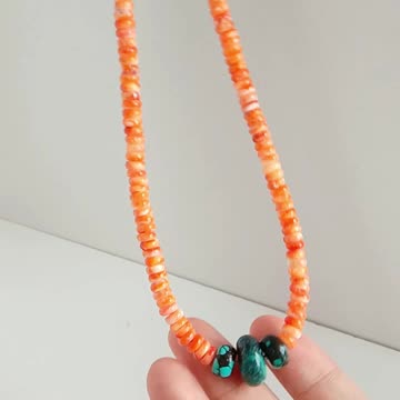Natural turquoise and orange spiny oyster necklace heishi bead choker with free-shape stone