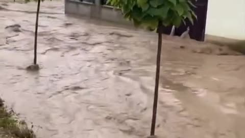 Inondations Kosovo!!