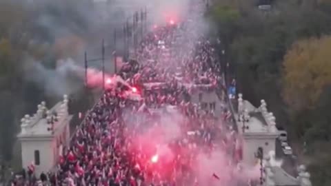 Polish patriots show us that Poland belongs to Poles.