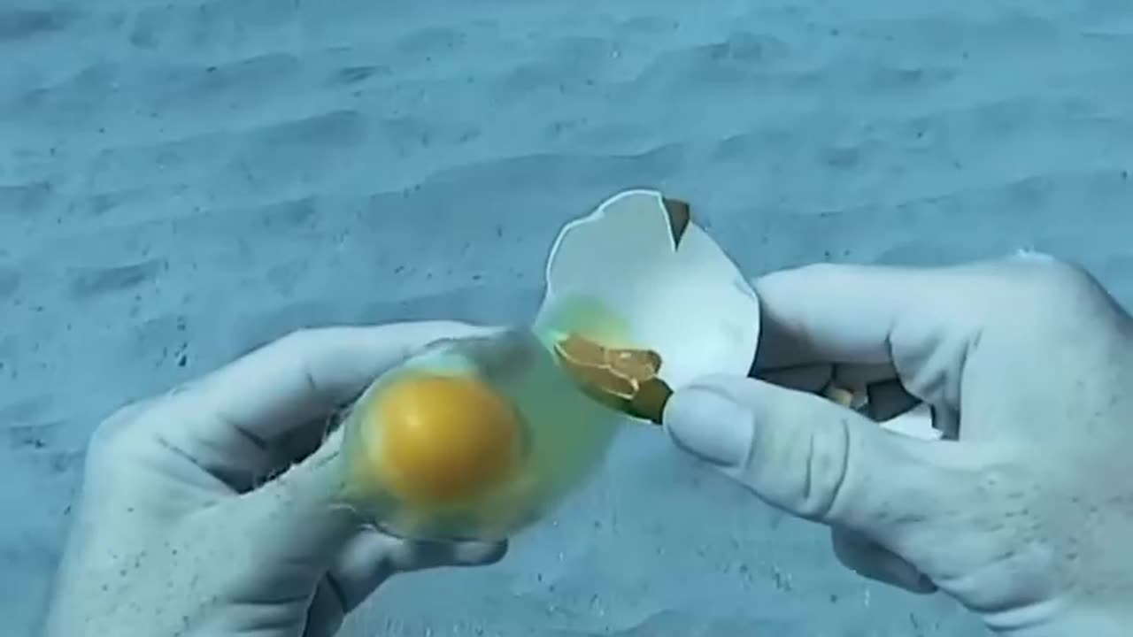 Egg broken under water 💦