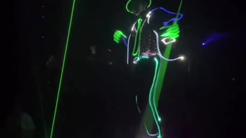 Amazing light dance 🤩🩰