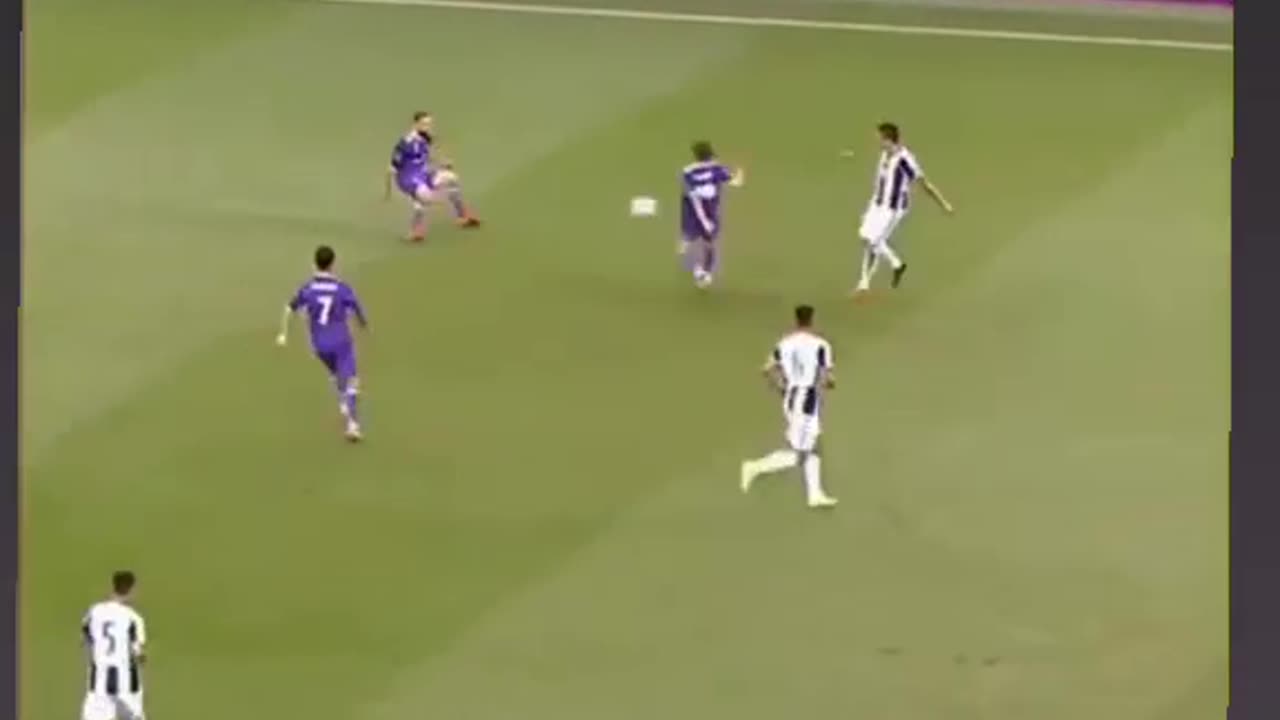 The Day Cristiano Ronaldo Taught Football to Neymar & Mbappe
