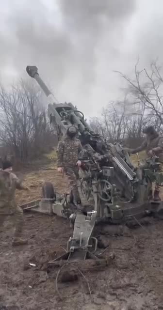 Cool Footage from Ukrainian M777 Team