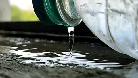 Slow motion water drops💧💧💧💧