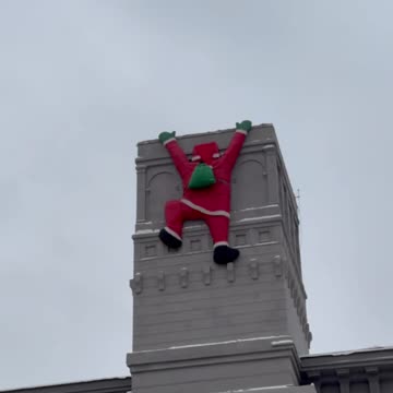 Santa Claus is coming to town