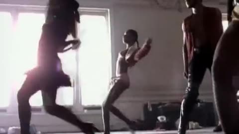 Paula Abdul - Cold Hearted