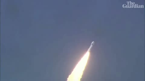 India successfully launches rocket for moon mission