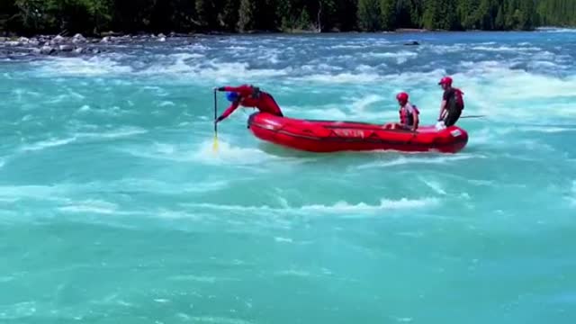 Travel rafting
