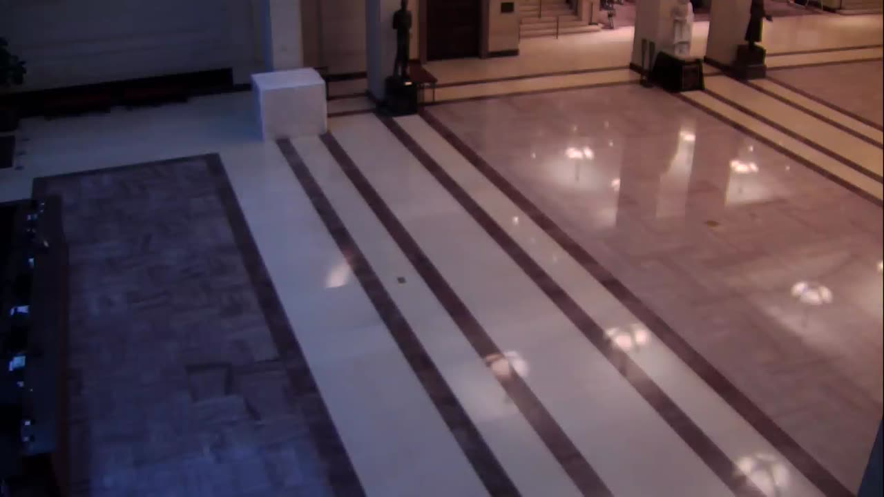 7141CVCULHVCUpperLobby_2021-01-05_16h20min02s003ms.mp4