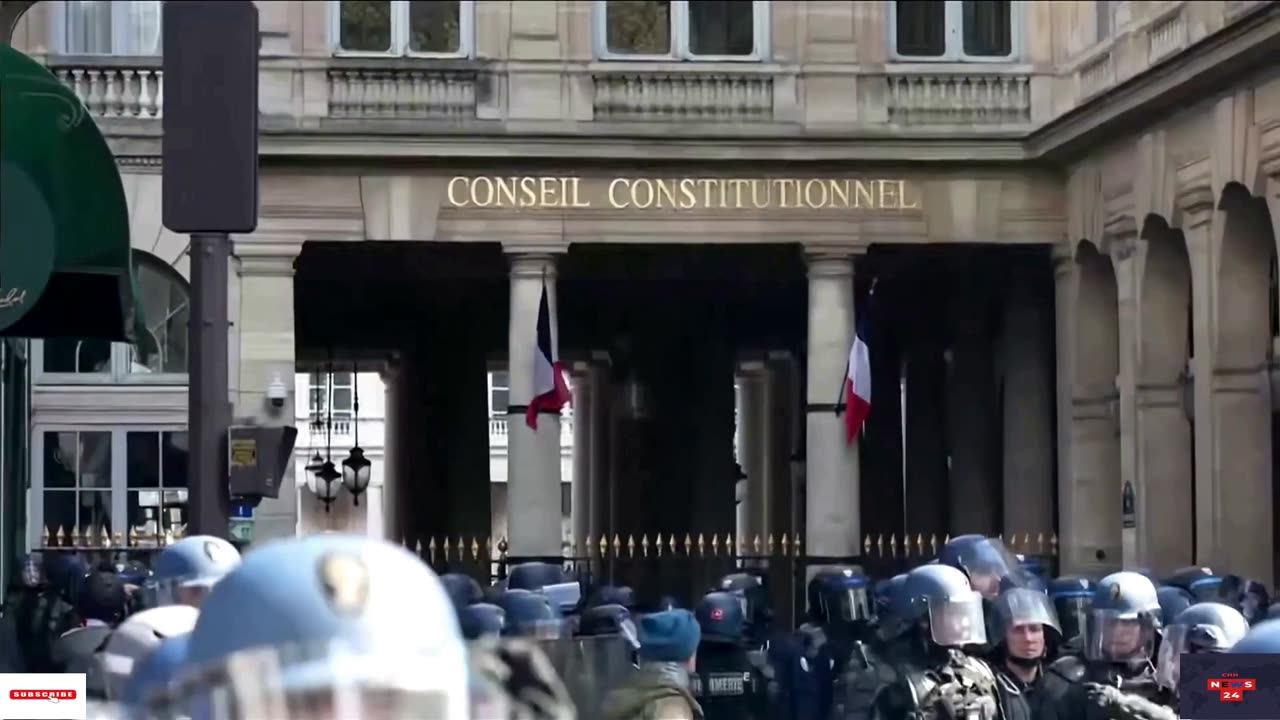 Clashes erupt at protests in Paris ahead of pension ruling