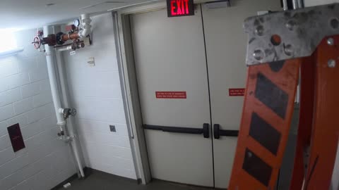 7181CVCULStair1_2021-01-05_16h00min02s087ms_1.mp4
