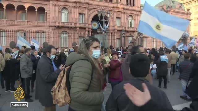 Argentine president urges unity as anti-government protests build