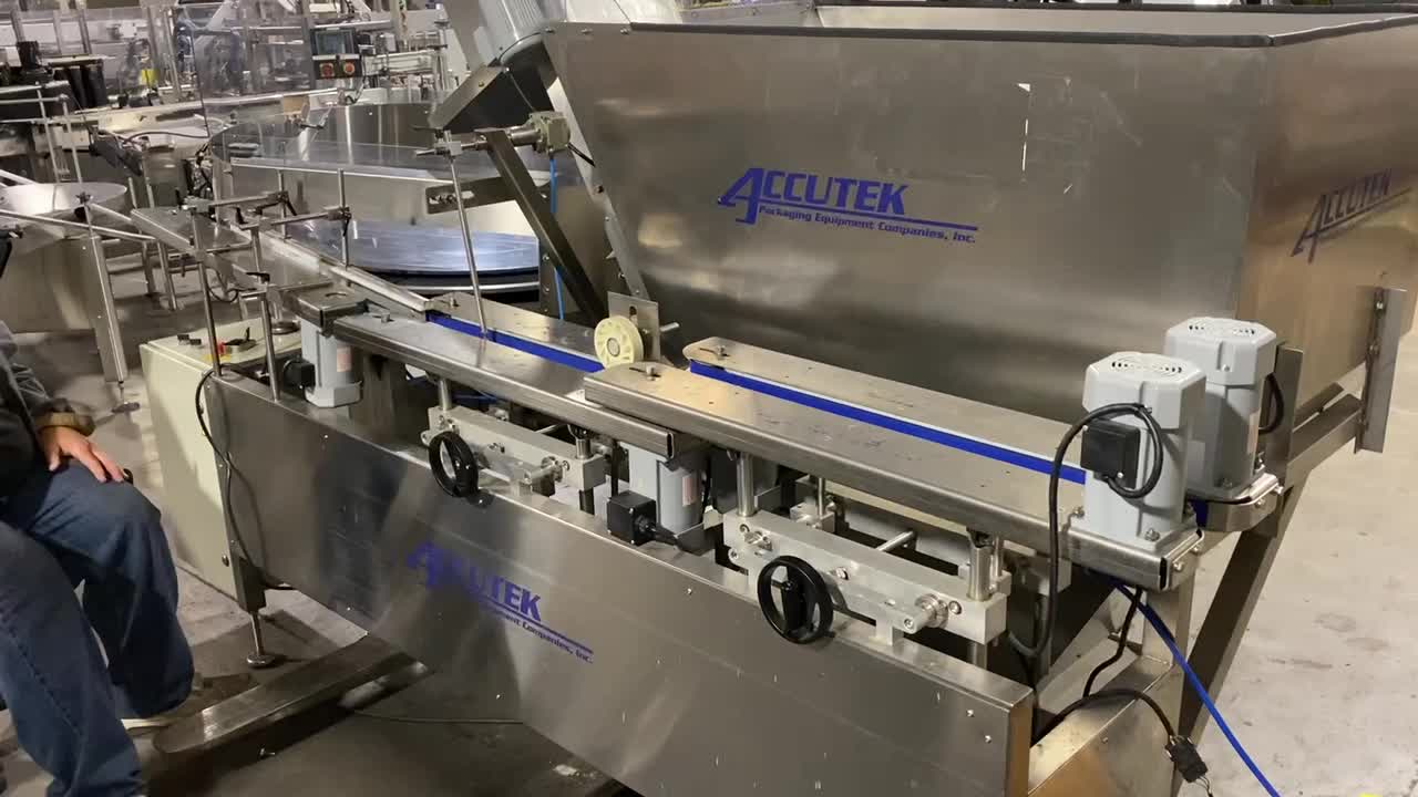 Accutek ACCUSORT Series Empty Bottle Unscrambler with Hopper Elevator