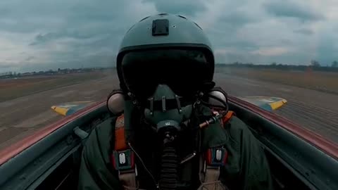 Incredible Footage from Ukrainian Mig29 Pilots