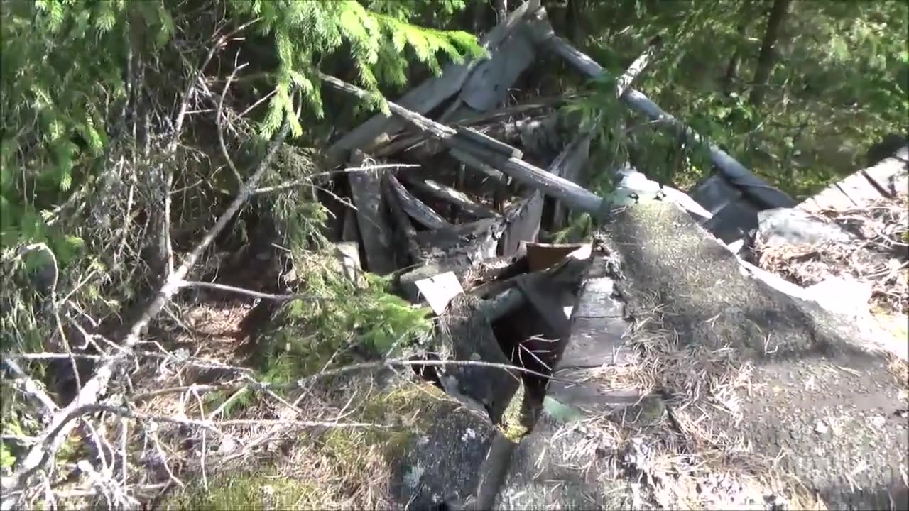 Hylätyt Mestat - Punaisen hirven autiotalot UE-21