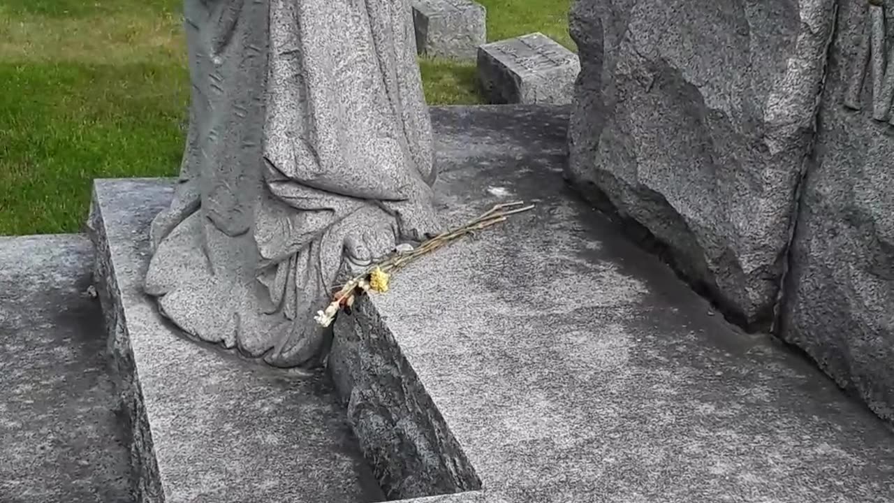 Lac La Belle Cemetery in Oconomowoc, Wis Elaborate ornate tombs useless