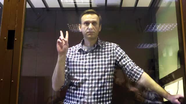 Kremlin critic Navalny loses appeal against jail term