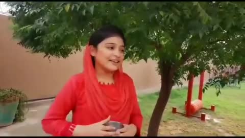 Funny acting by Pakistani girl #pakistani politics