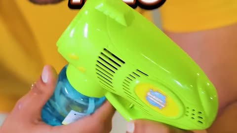 $1 vs $300 Bubble Machine_Full-HD_60fps