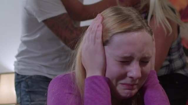 please stop fighte you are destroying me