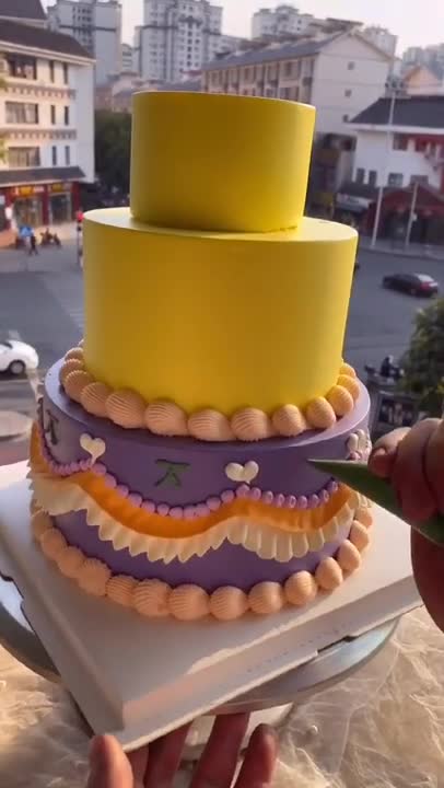 Satisfying Cake Decoration