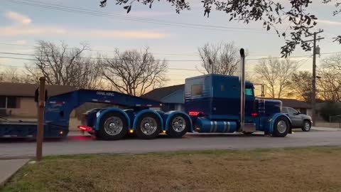 Is Kay's tractor with eight wheels? agricultural machinery