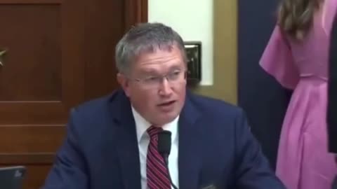 Rep Massie EXPOSES DOJ’s Double Standard: Investigate Musk But Not Zuckerberg?