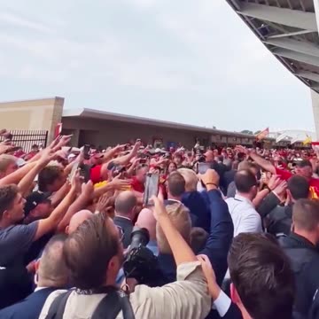 REAL LOVE FOR THE REAL PRESIDENT!!!