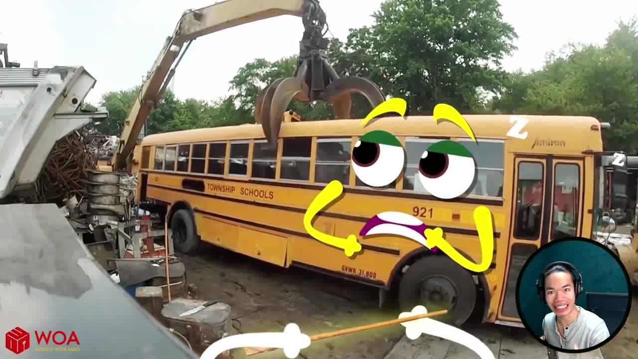 Shredding A Bus For Metal Recycling _ Amazing Dangerous Powerful Excavator Destroy Car _ Doodles