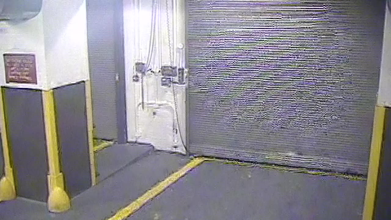 3204LHOBBACStLoadingDock_2021-01-06_23h18min26s263ms.mp4
