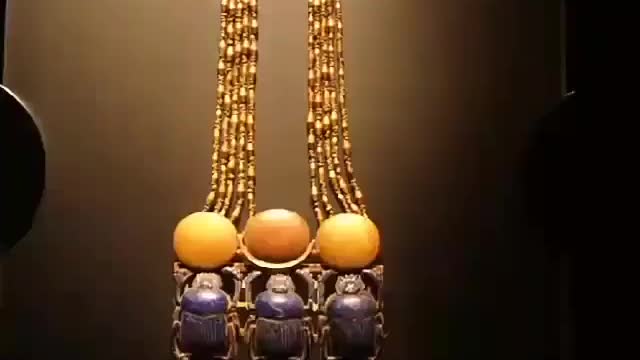 A collection of King Tutankhamun's jewelry