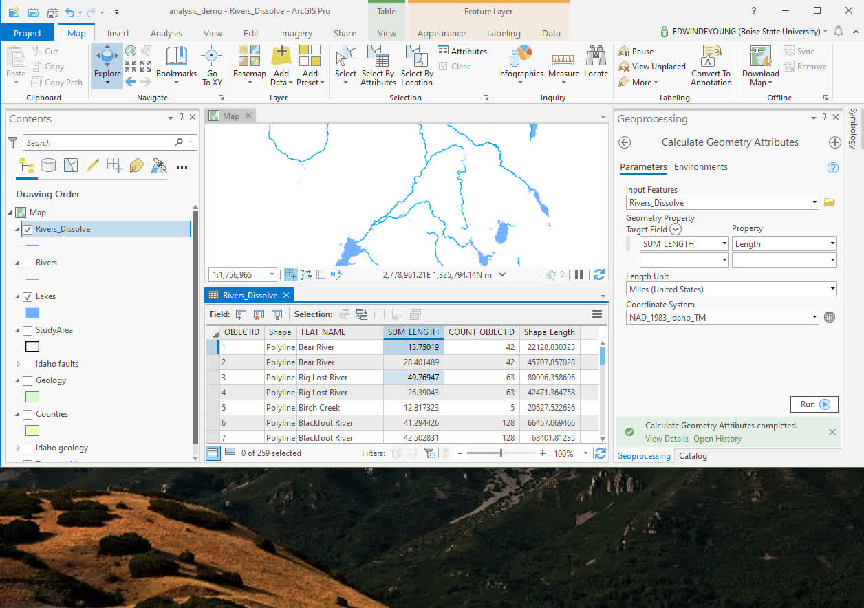 ArcGIS Dissolve Tool