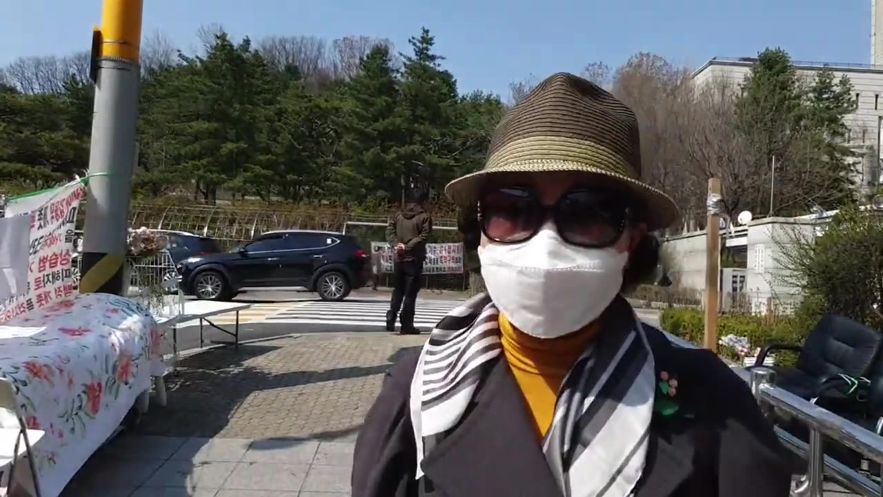 20200329_V3_S02(qQqBQ1H5N7Y)이런 어머니가 국회에 가셔야 하는것 아닌가_