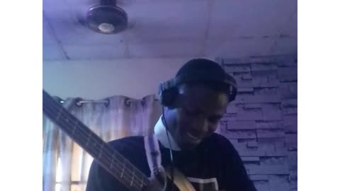 Mudiana by Judikay Bass guitar cover ..