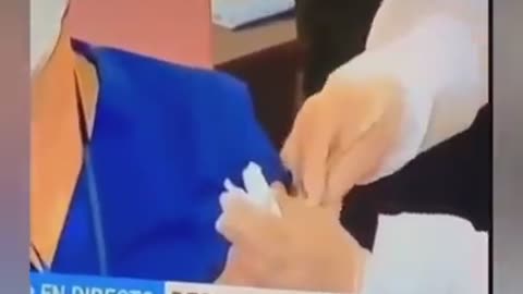 Ecco come si vaccinano i VIP e i Politici - Vaccination vip effect